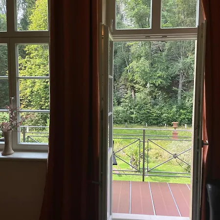 Luxurioese Fewohnung Felsenblick شقة Rosenthal-Bielatal